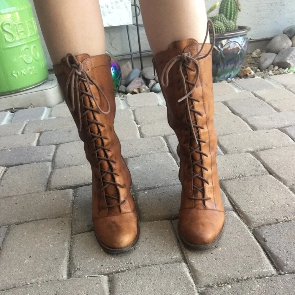 COPY - Ugg leather lace up boots - Picture 8 of 8